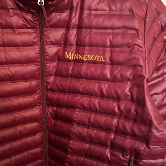 Columbia Minnesota Gophers puffer and hat EUC - Picture 2 of 13